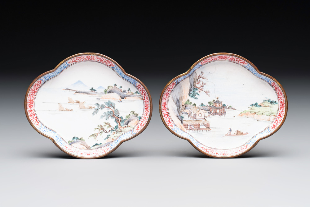 A pair of Chinese Canton enamel quadrifoil 'river landscape' saucers, Yi Qi 亦奇 mark, 18th C.
