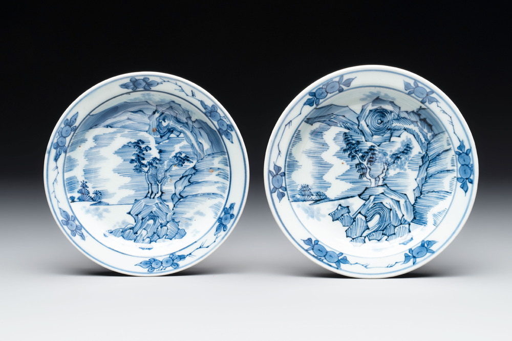A pair of Japanese 'Master of the Rocks' plates, Arita, Edo, 17th C.