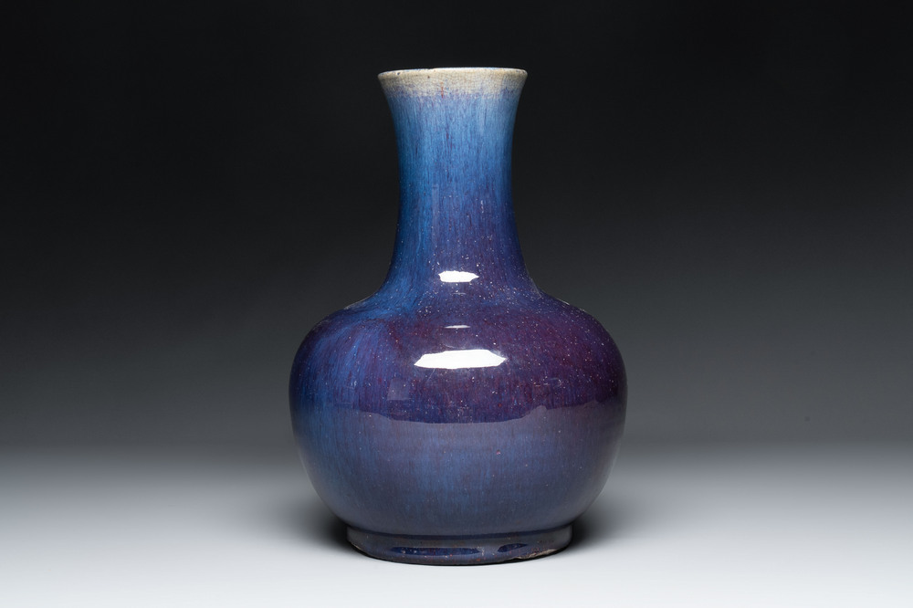 A Chinese flamb&eacute;-glazed vase, 19th C.