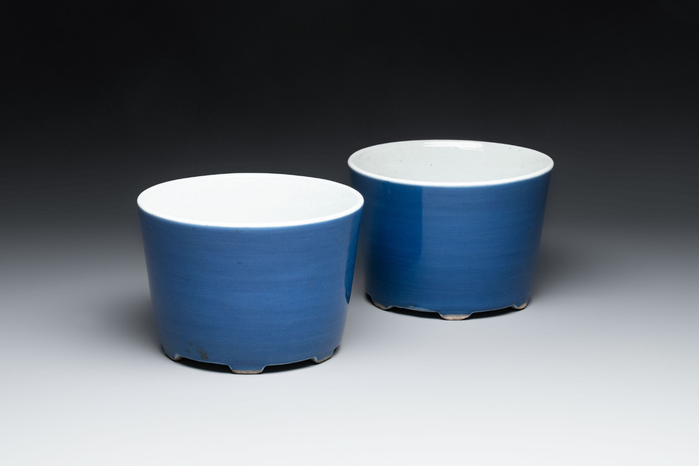 A pair of Chinese sacrificial blue-glazed jardini&egrave;res, Yongzheng mark, 19th C.