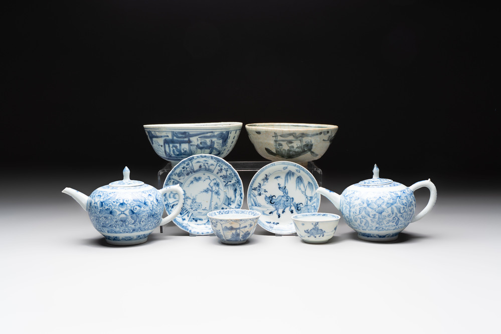 Eight Chinese blue and white shipwreck wares, 17/18th C.