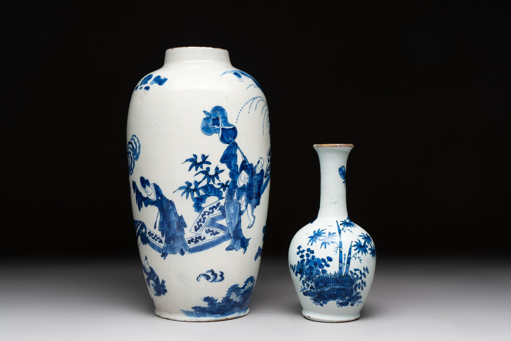 Two blue and white Dutch Delft chinoiserie vases, 17/18th C.