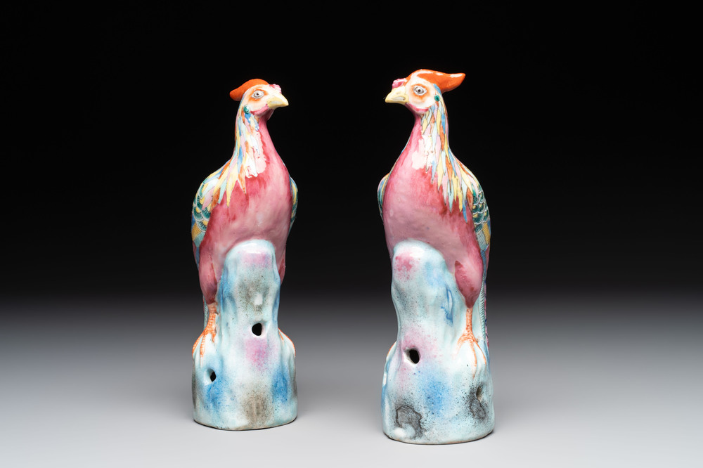 A pair of Chinese famille rose models of pheasants, 18/19th C.
