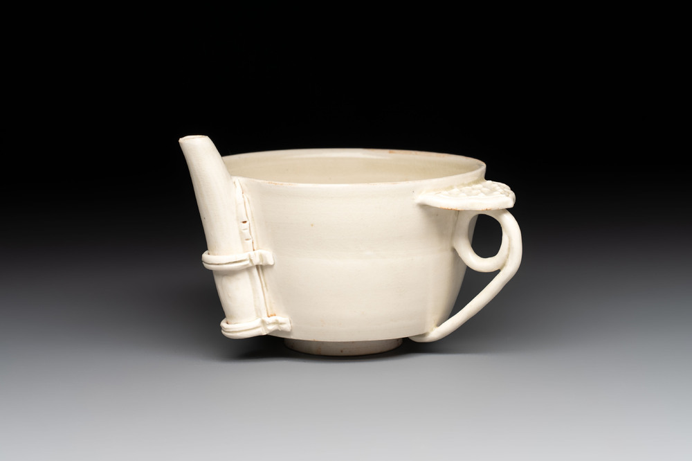 A rare Chinese ding-type handled cup, Song