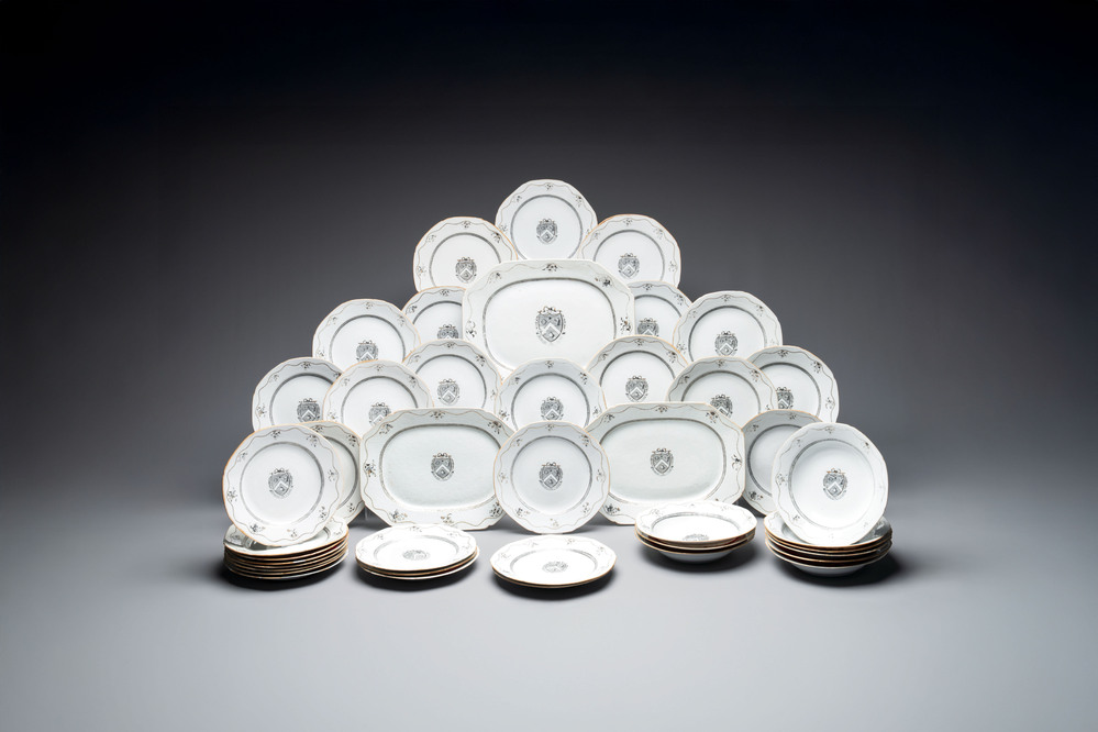 An impressive Chinese gilt-decorated grisaille 42-piece armorial dinner service with the arms of Lumsden for the English market, Qianlong, ca. 1785