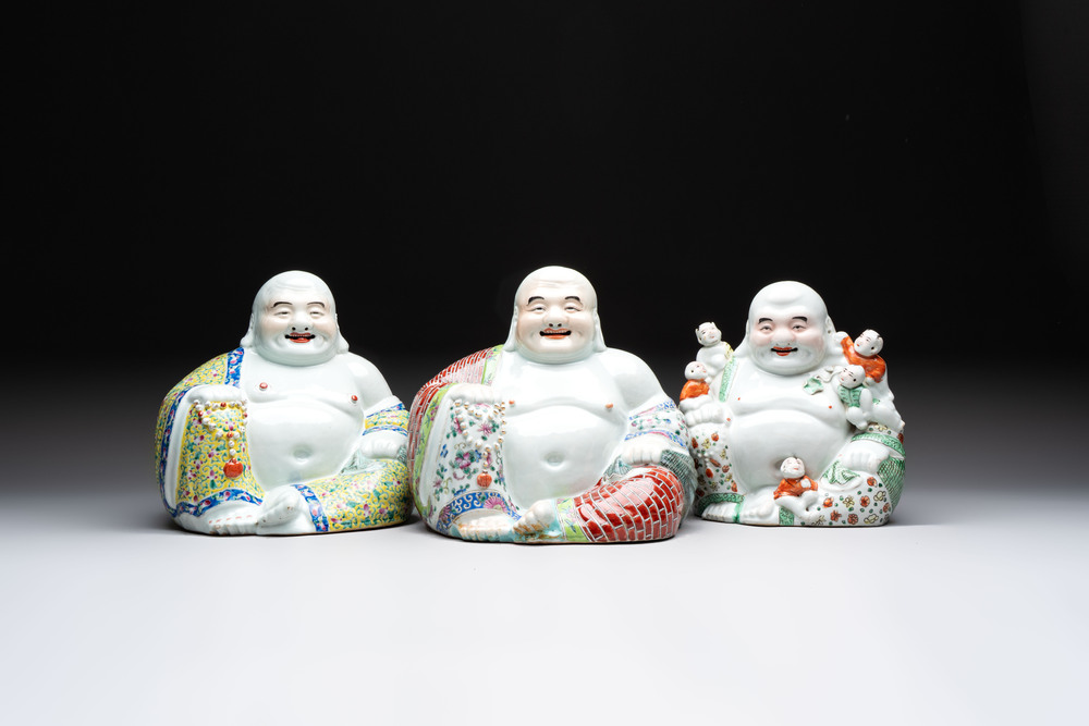 Three Chinese famille rose Milefo Buddhas, Zhu Mao Ji 朱茂記造 marks, 20th C.