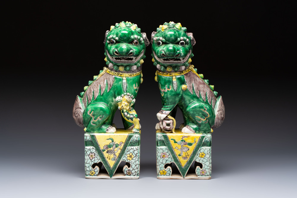 A pair of Chinese sancai-glazed Buddhist lions, 19/20th C.