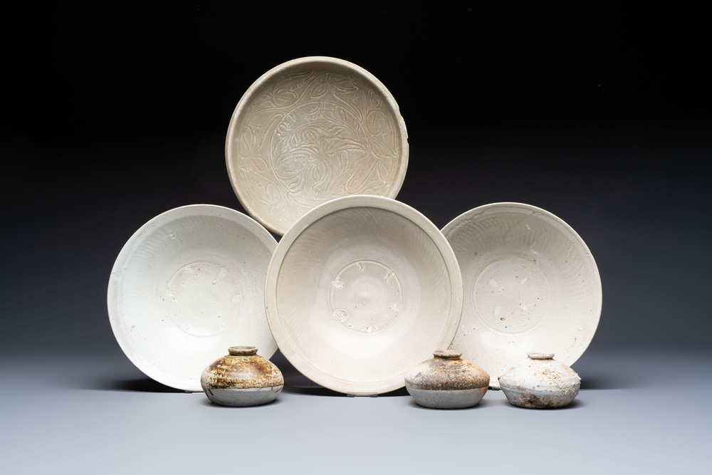 Four cream-glazed dishes and three jarlets from the Jepara shipwreck, Dehua or Anxi kilns, Song