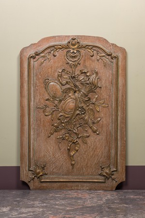 A French carved wooden 'Style Transition' panel with ribbons and acanthus leaves, 18th C.