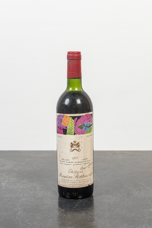 Une bouteille de Château Mouton Rothschild avec étiquette dessinée par Andy Warhol, 1975