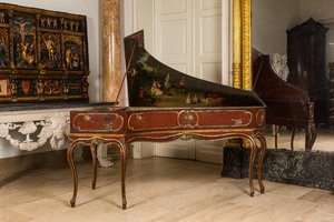 A French painted wooden harpsichord, 19th C.