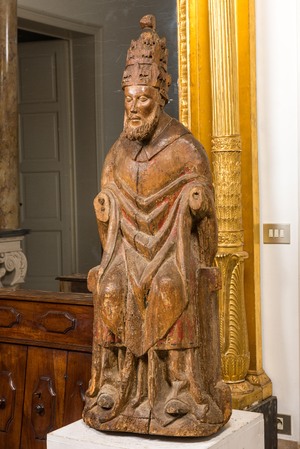 Een grote notelaren sculptuur van God de Vader, 1e helft 16e eeuw