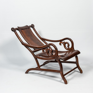 A Chinese hardwood chair, 19/20th C.