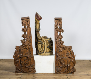 Three finely carved wooden balustrade ornaments, 18/19th C.