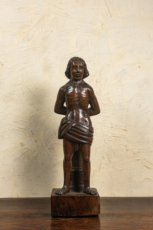 A carved oak figure of Christ at the column, 17/18th C.
