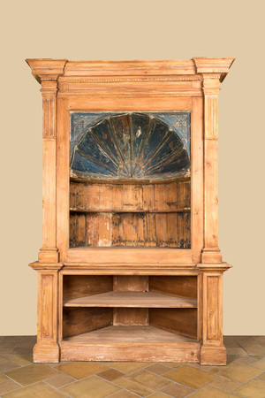 A partly polychromed wooden 'niche' cupboard, 18/19th C.