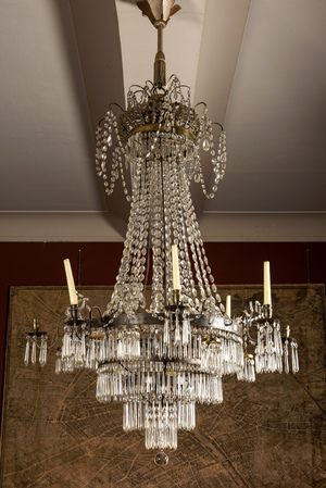 An impressive Swedish 'sac-à-perles' chandelier, 19th C.