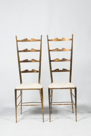 A pair of brass Hollywood Regency-style dining chairs, Italy, 20th C.