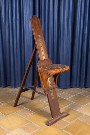 A painting chair with leather upholstery, 1st half 20th C.