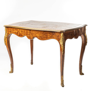 A French Louis XV gilt bronze-mounted mahogany veneer leather-topped writing desk, 18/19th C.