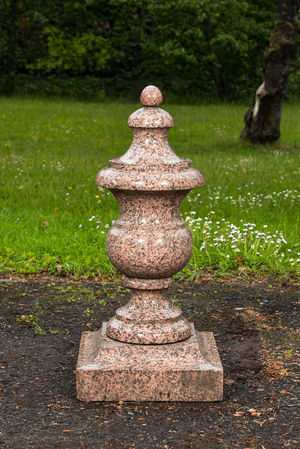 A red granite decorative vase, 20th C.