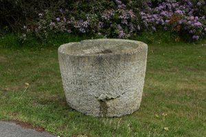 A large carved stone jardinière, 19/20th C.