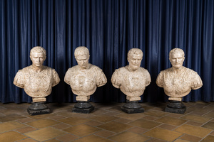 Quatre bustes d'empereurs romains en faux-marbre, Italie, 20ème