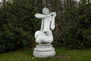 Paul Baeke (Ghent, 1927-Fernelmont, 2010): 'Eve', an impressive large serizzo marble statue