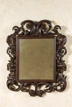 Miroir de style baroque en noyer, 19ème